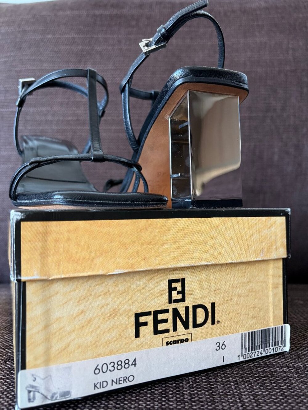 FENDI Strappy Heeled Leather Saldals